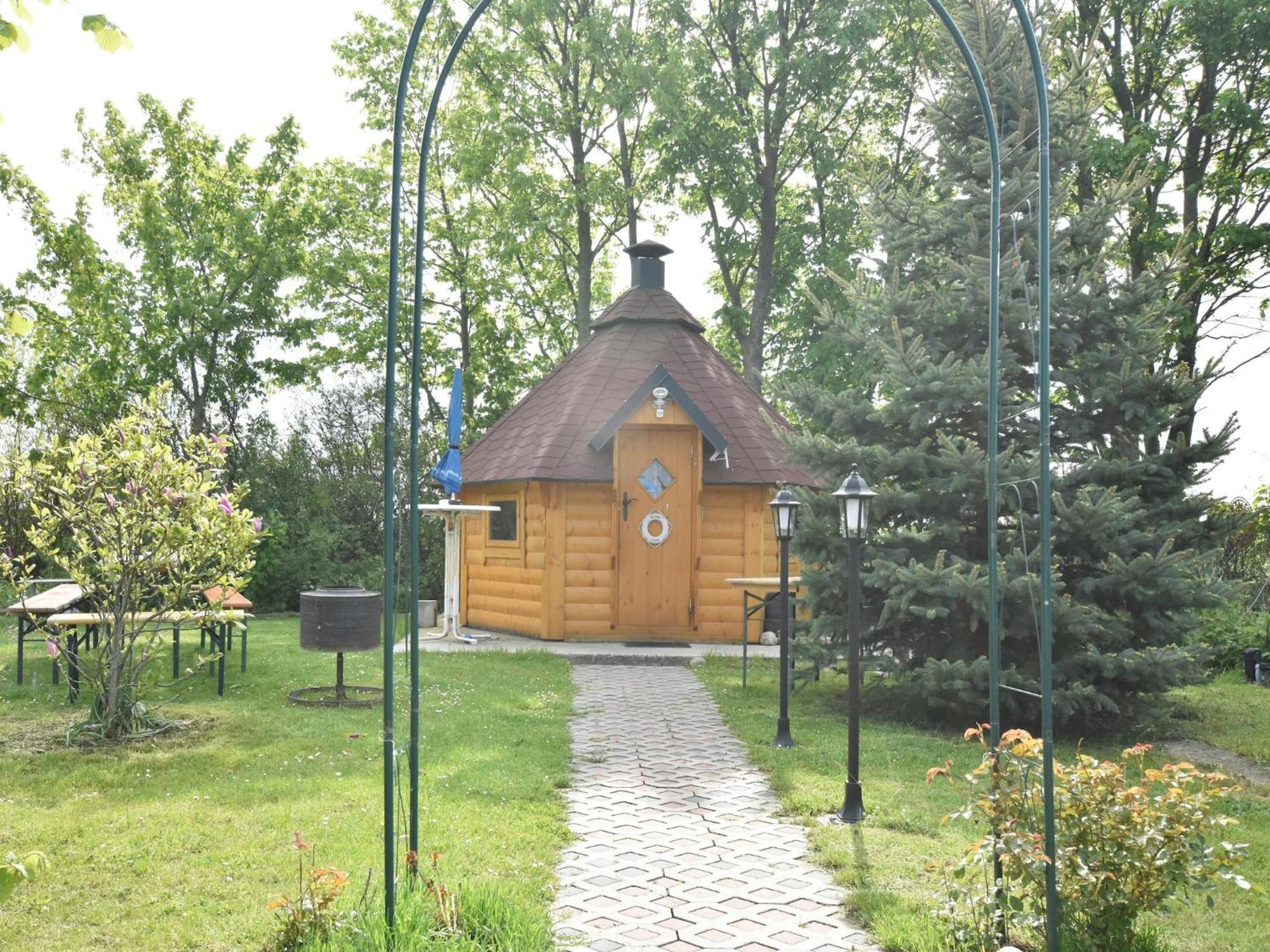 Pretty Apartment In Wiek With Garden Wiek auf Ruegen Exterior photo