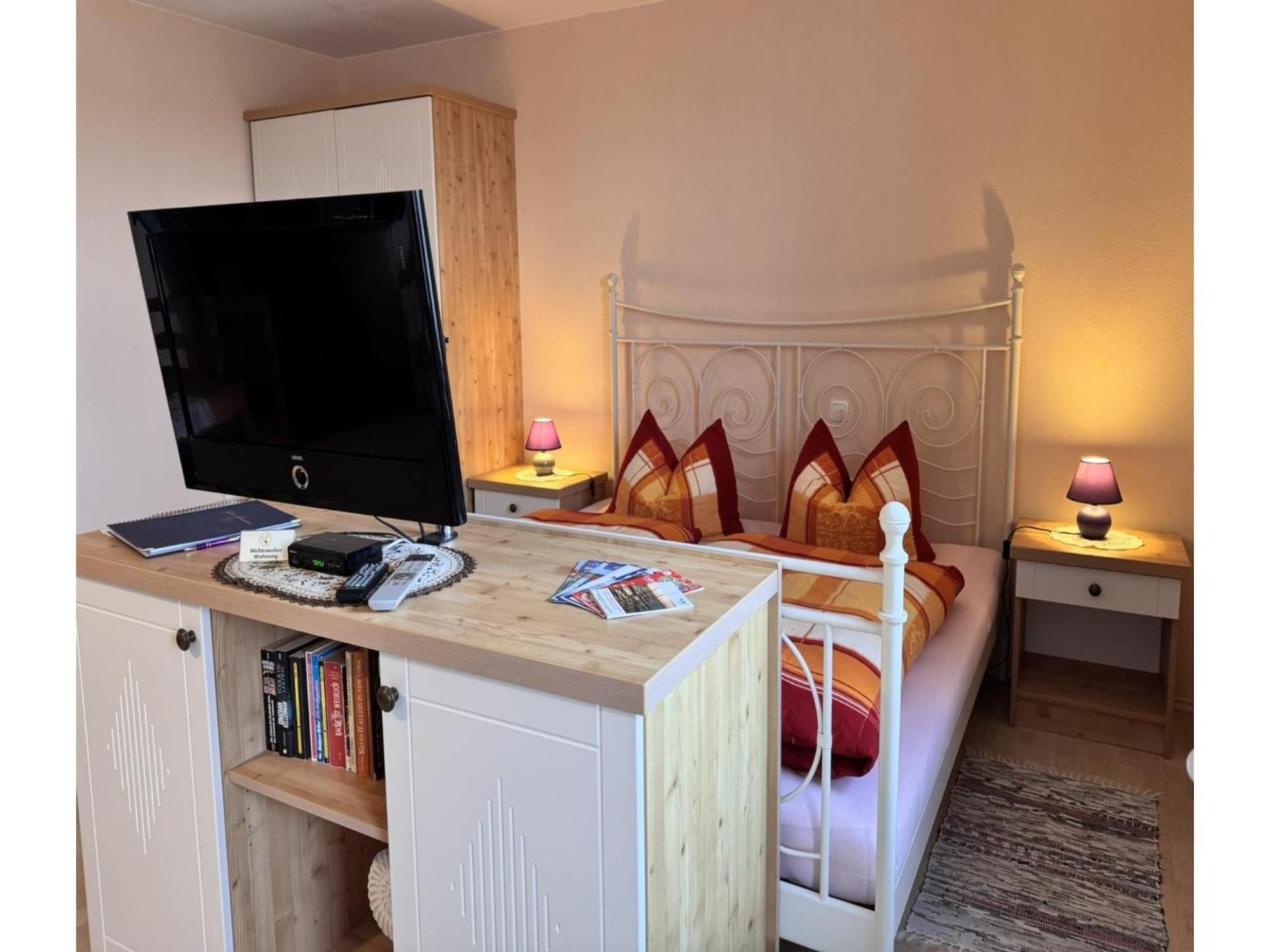 Pretty Apartment In Wiek With Garden Wiek auf Ruegen Exterior photo