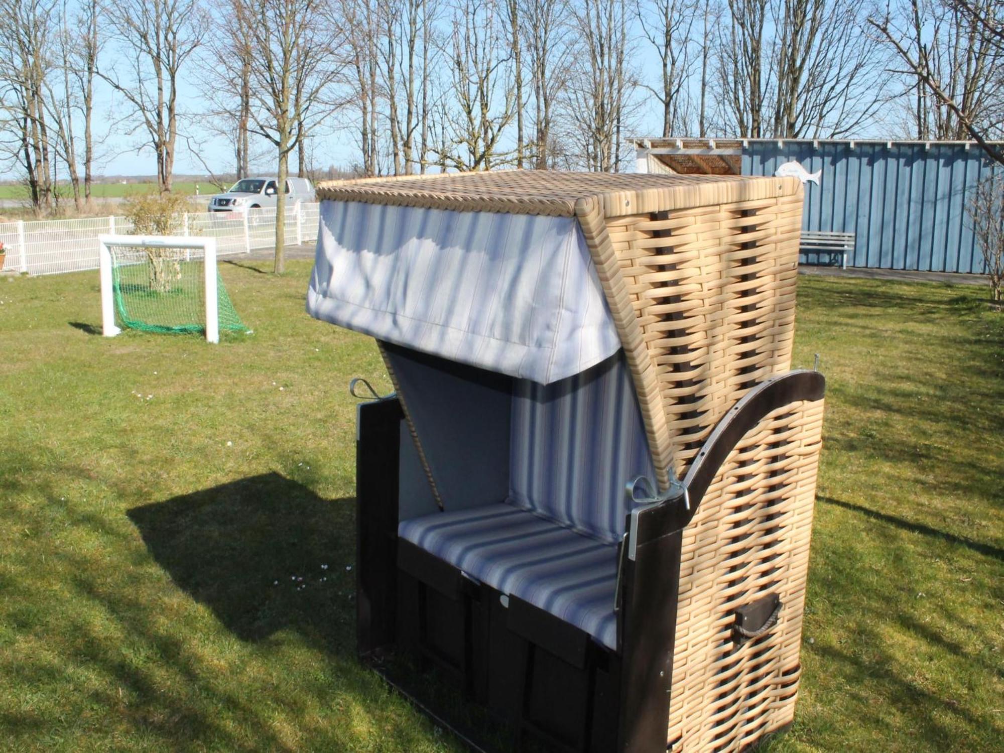 Pretty Apartment In Wiek With Garden Wiek auf Ruegen Exterior photo