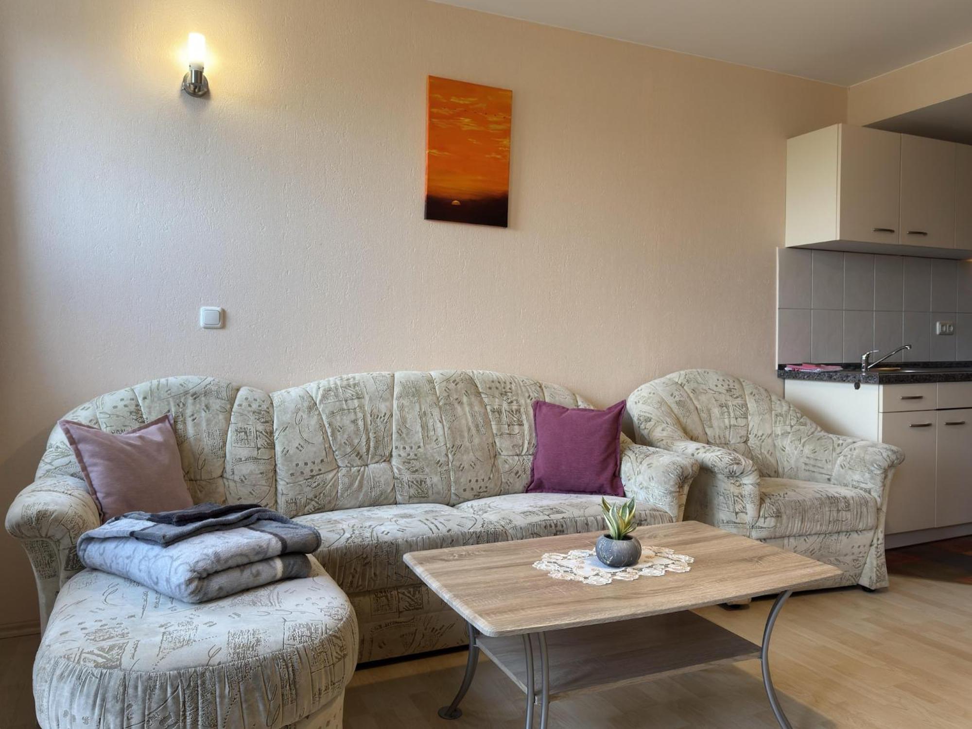 Pretty Apartment In Wiek With Garden Wiek auf Ruegen Exterior photo
