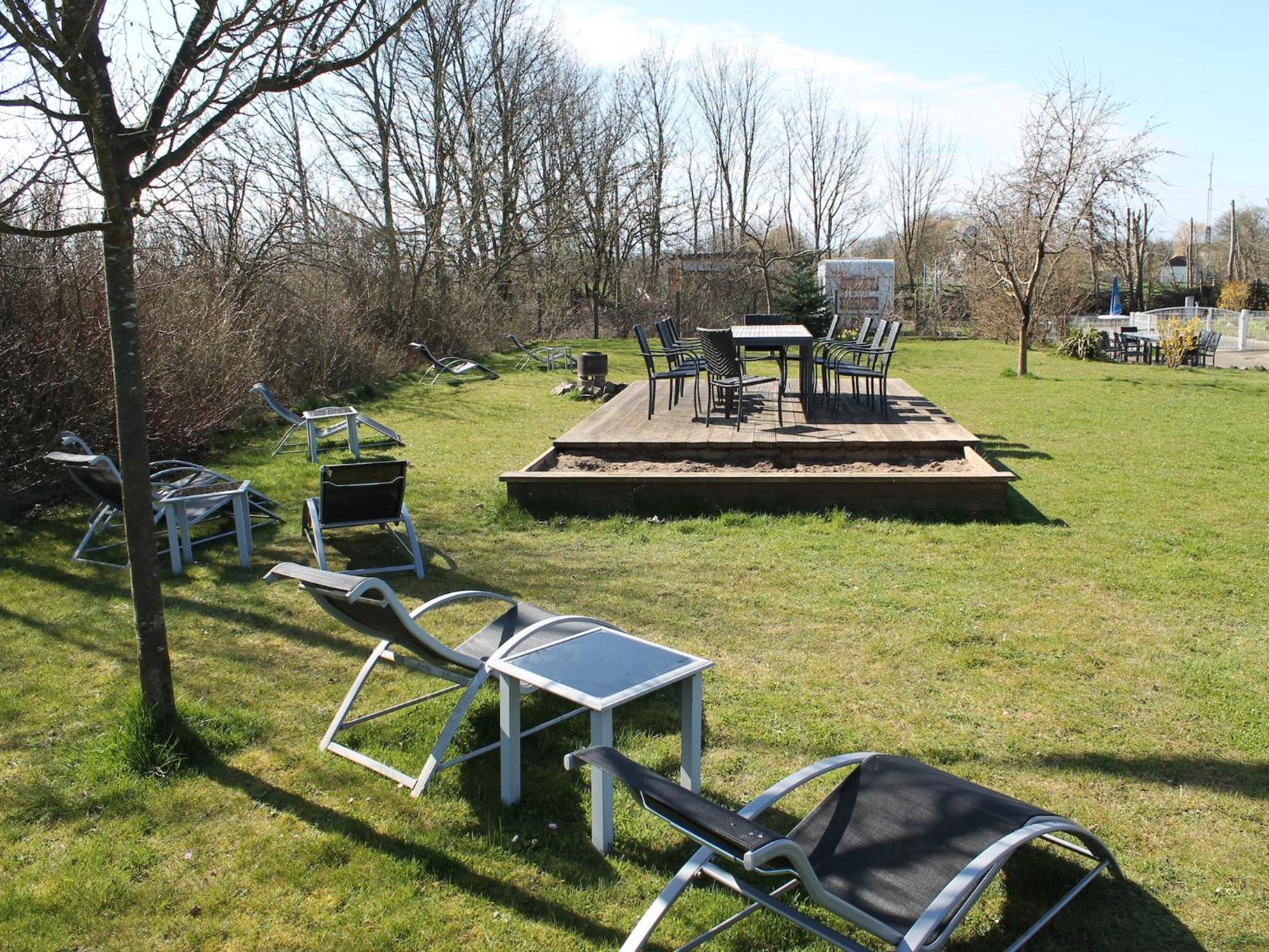 Pretty Apartment In Wiek With Garden Wiek auf Ruegen Exterior photo